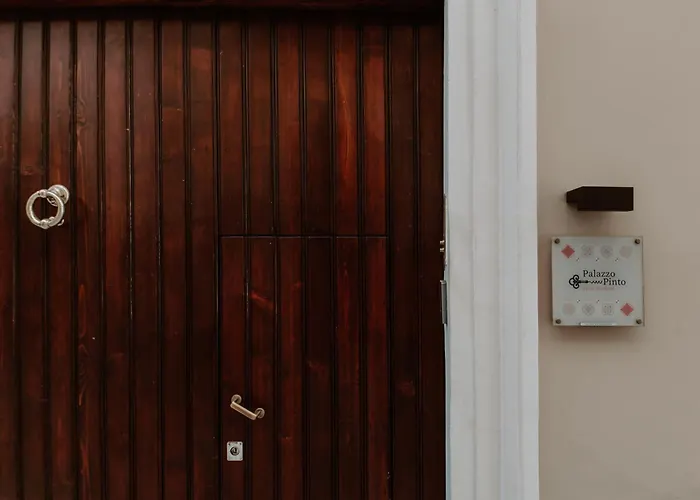 Alojamento de Acomodação e Pequeno-almoço Palazzo Pinto