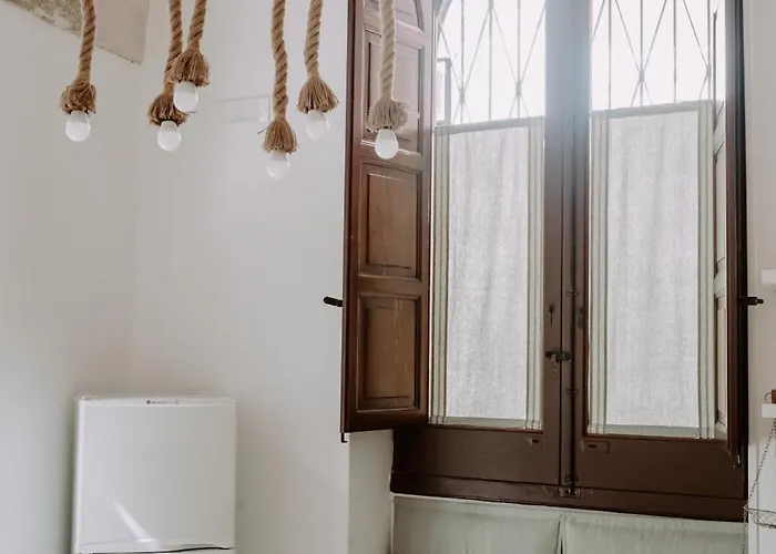 Alojamento de Acomodação e Pequeno-almoço Palazzo Pinto Brindisi