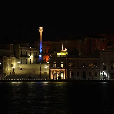 فندق مبيت وإفطار Palazzo Pinto برينديسي