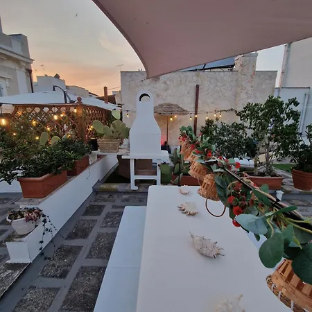 Palazzo Pinto فندق مبيت وإفطار برينديسي